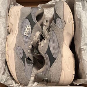 Lacoste Kids Sneakers in Light Gray and Dark Gray